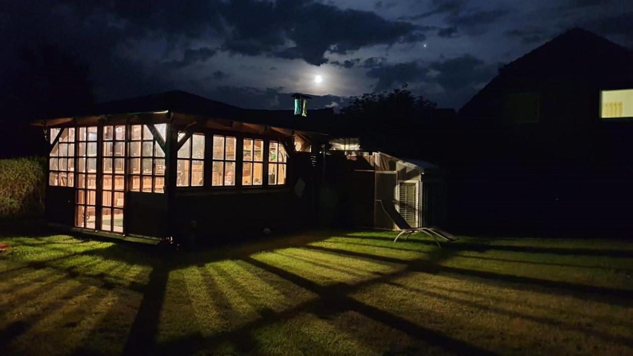 Ferienhaus Mit 2 Fewo In Mecklenburg Appartamento Wesenberg Esterno foto