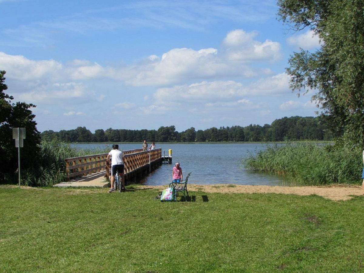 Ferienhaus Mit 2 Fewo In Mecklenburg Appartamento Wesenberg Esterno foto