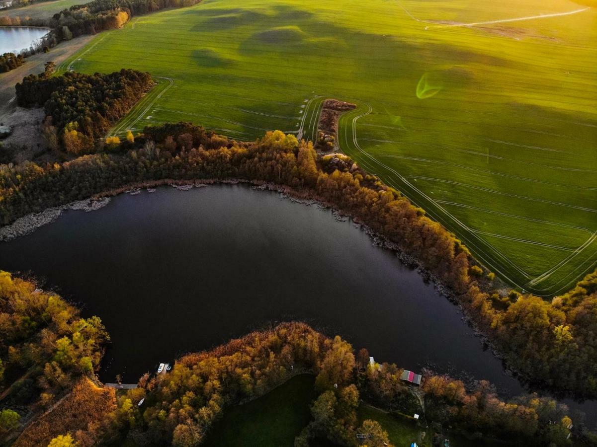 Ferienhaus Mit 2 Fewo In Mecklenburg Appartamento Wesenberg Esterno foto